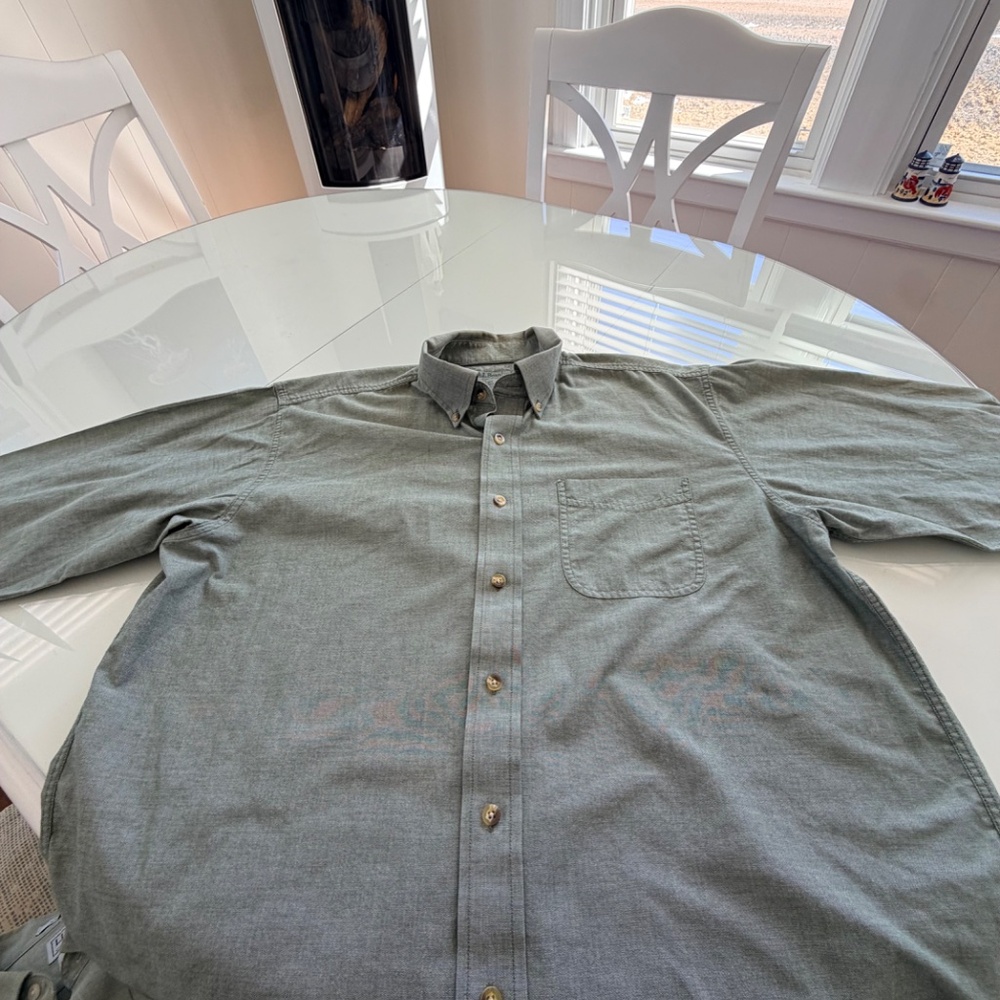 L.LBean men’s button down - Picture 3 of 3